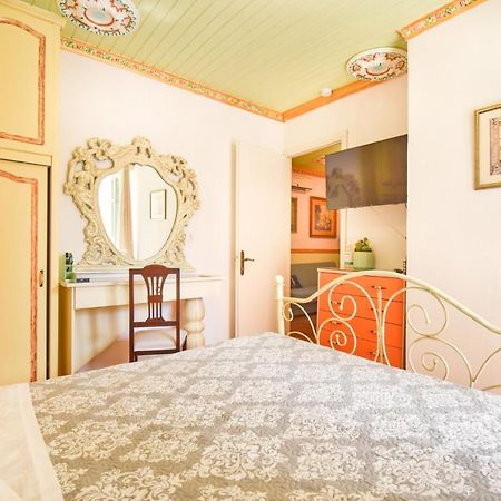 Venetian Well Gallery Apartment In Corfu Old Town Extérieur photo