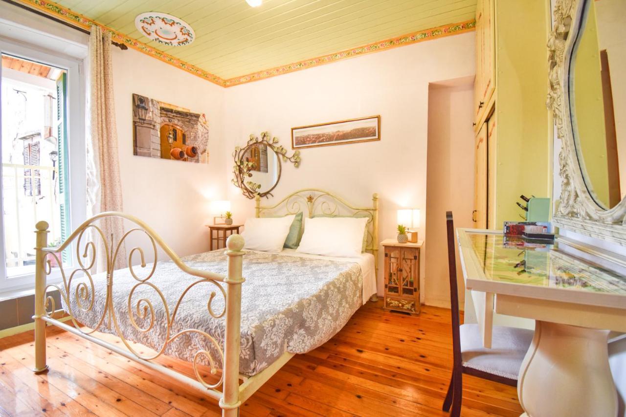 Venetian Well Gallery Apartment In Corfu Old Town Extérieur photo