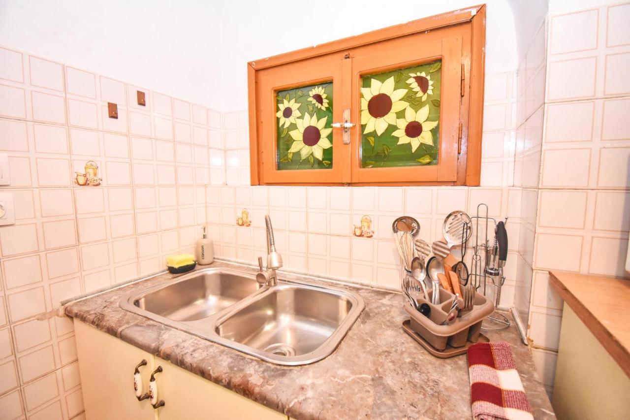 Venetian Well Gallery Apartment In Corfu Old Town Extérieur photo