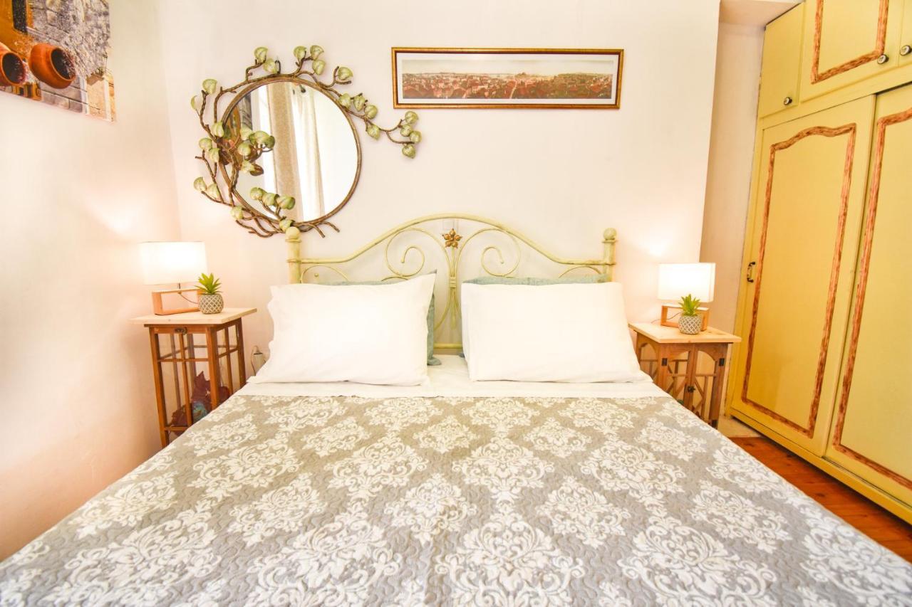 Venetian Well Gallery Apartment In Corfu Old Town Extérieur photo